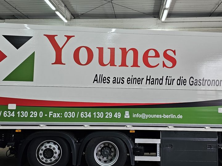 Younes Gastronomie-LKW