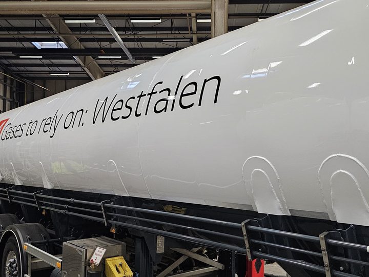 Westfalen Tankauflieger – zweite Ansicht