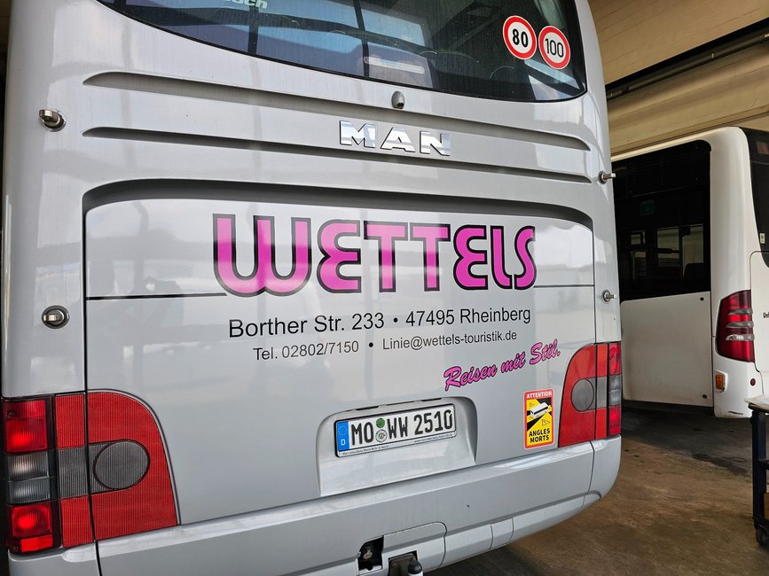 Wettels Bus Heck