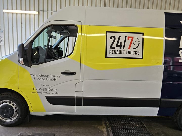 Volvo Renault Action Service – Transporter